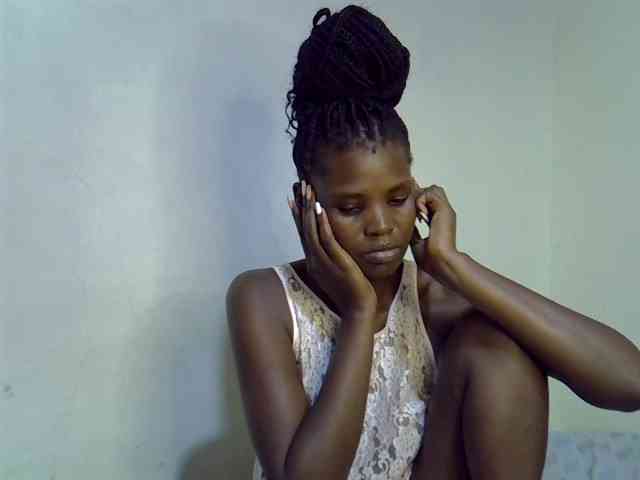 Cute-aliyah webcam