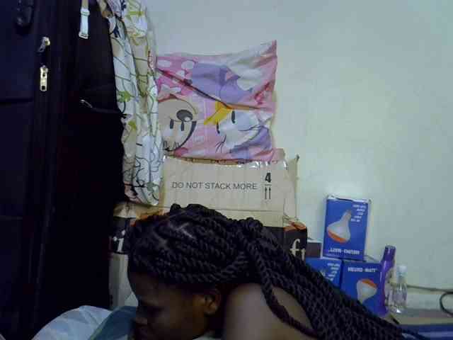 Cute-aliyah webcam