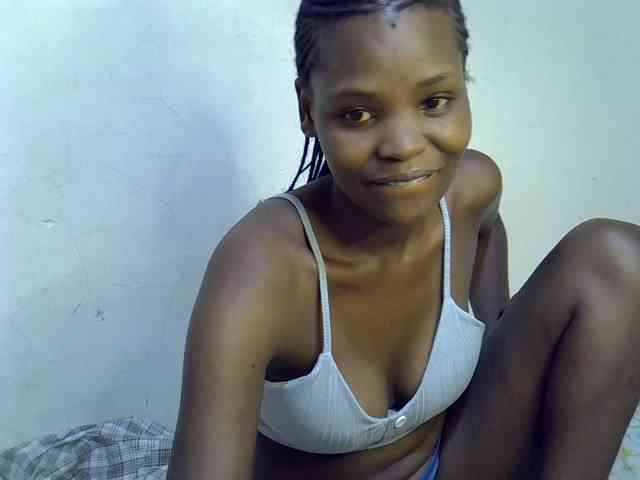 Cute-aliyah webcam