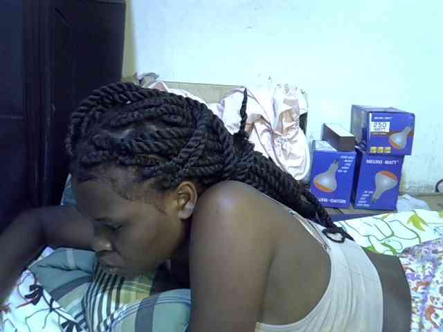 Cute-aliyah webcam
