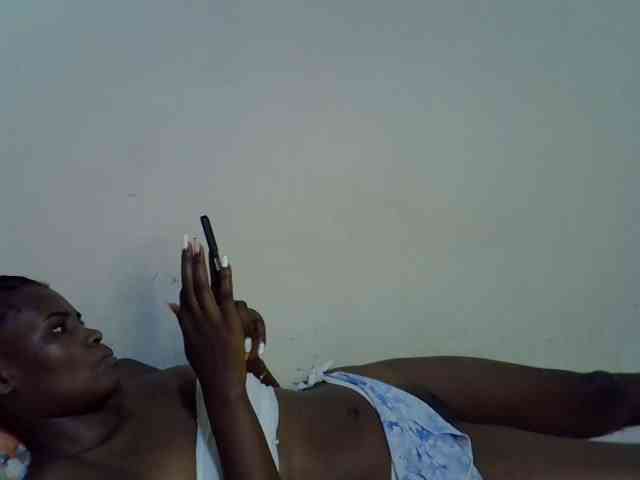 Cute-aliyah webcam