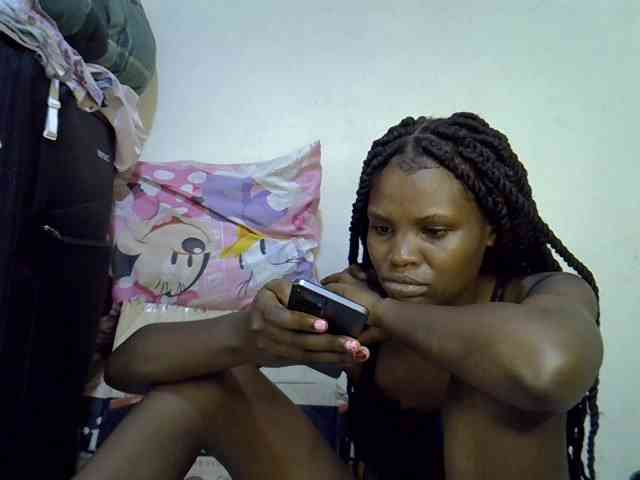 Cute-aliyah webcam
