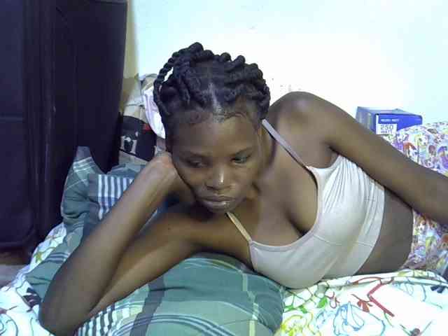 Cute-aliyah webcam