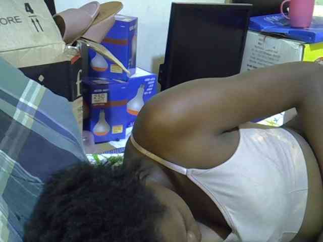 Cute-aliyah webcam
