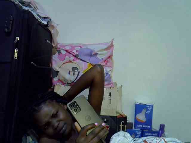 Cute-aliyah webcam