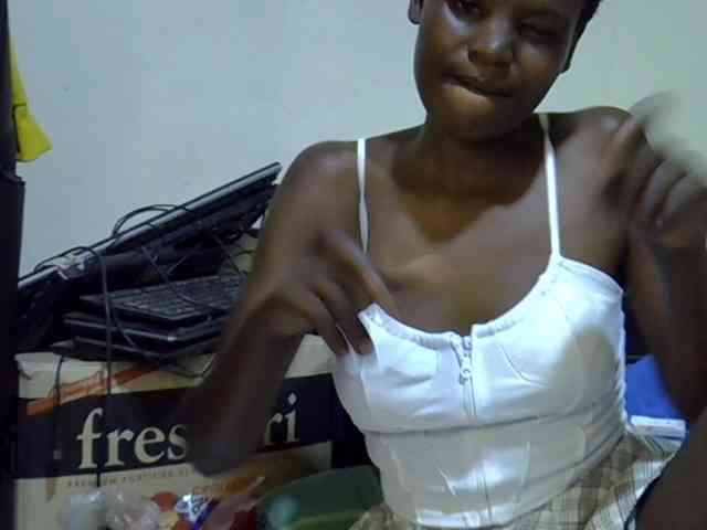 Cute-aliyah webcam