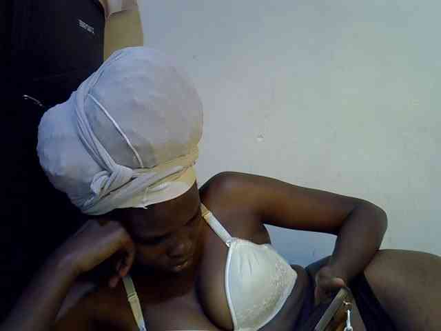 Cute-aliyah webcam