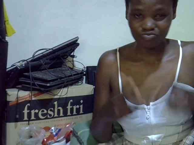 Cute-aliyah webcam