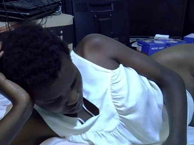 Cute-aliyah webcam