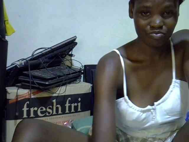 Cute-aliyah webcam