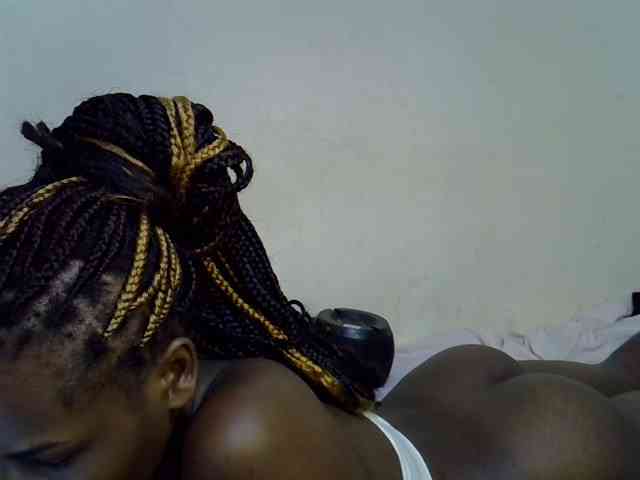 Cute-aliyah webcam