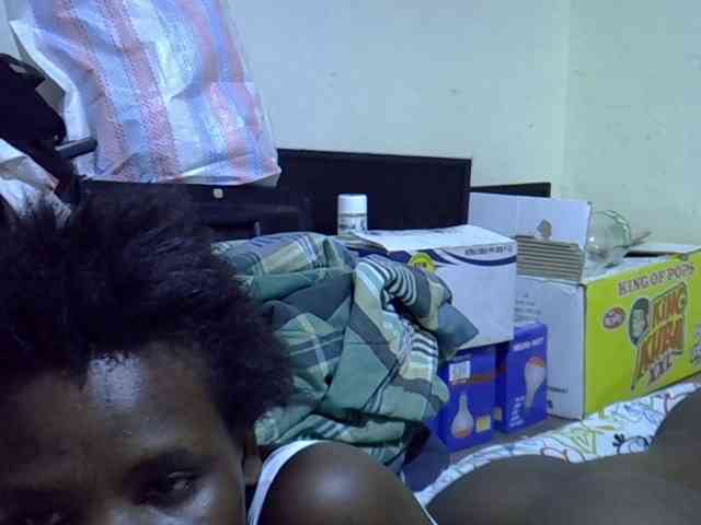 Cute-aliyah webcam