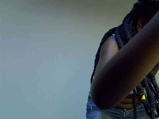Cute-aliyah webcam
