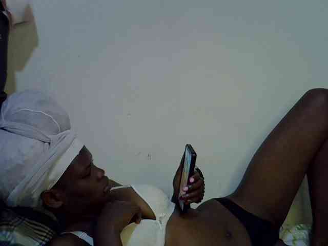 Cute-aliyah webcam