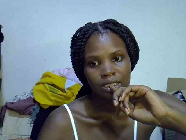 Cute-aliyah webcam