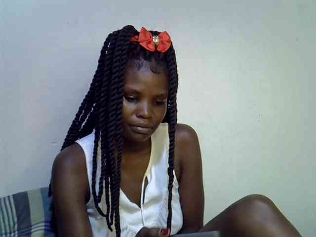 Cute-aliyah webcam