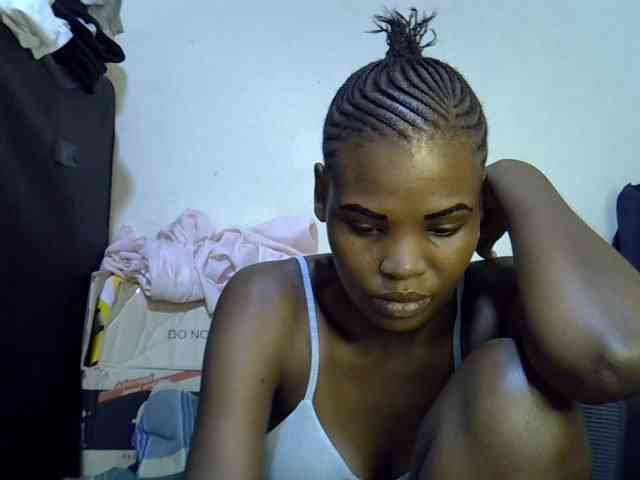 Cute-aliyah webcam