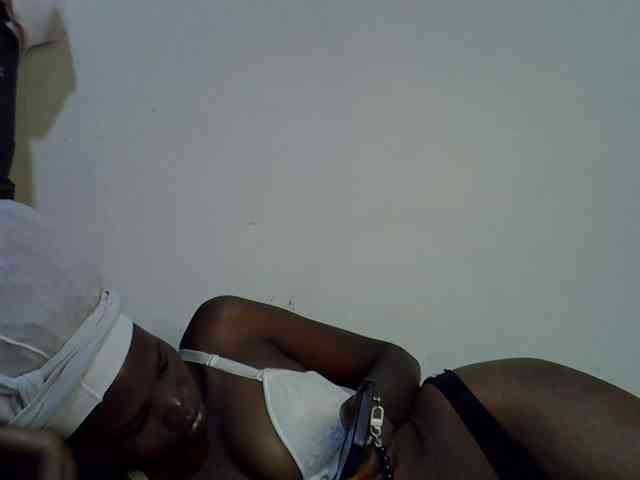 Cute-aliyah webcam
