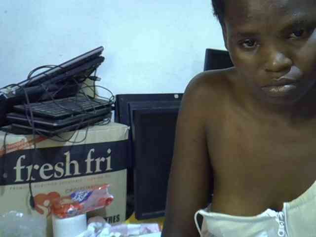 Cute-aliyah webcam