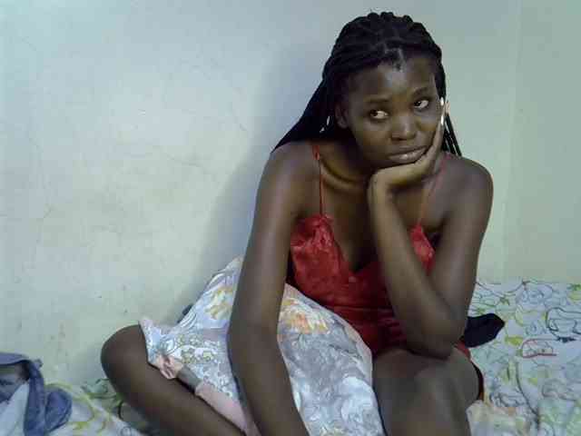 Cute-aliyah webcam