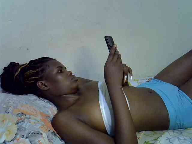 Cute-aliyah webcam