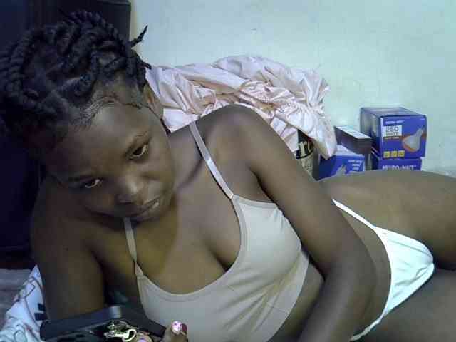 Cute-aliyah webcam