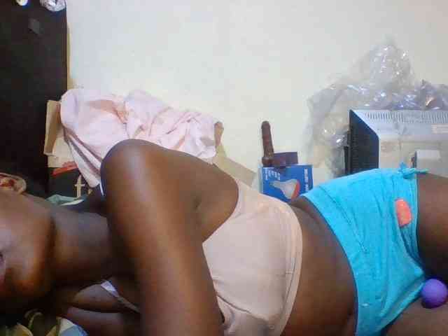 Cute-aliyah webcam