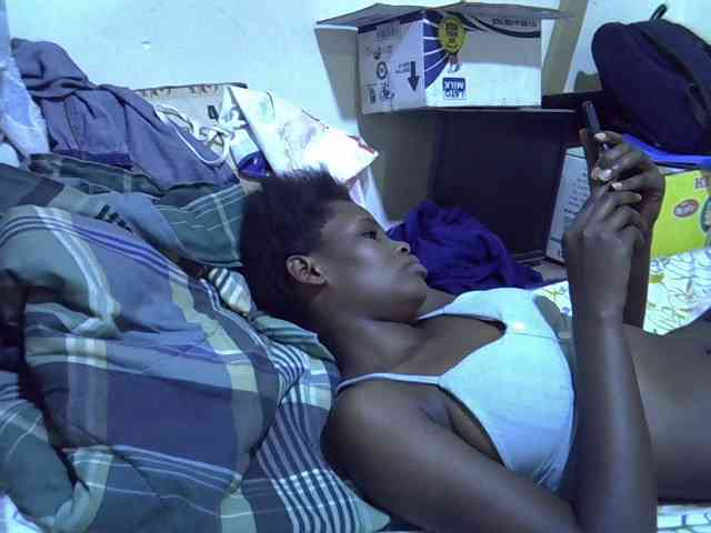 Cute-aliyah webcam