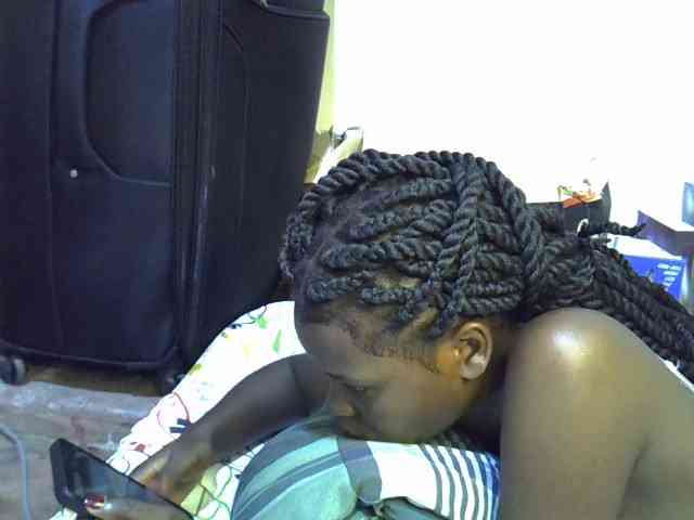 Cute-aliyah webcam