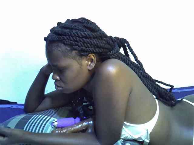 Cute-aliyah webcam