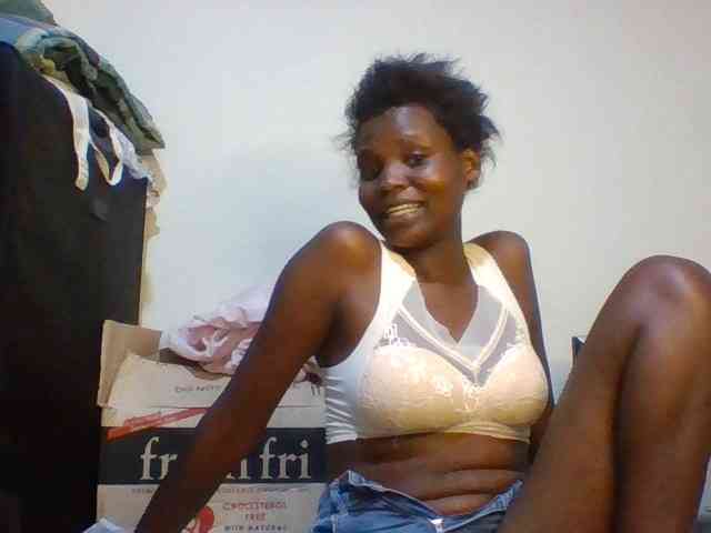 Cute-aliyah webcam