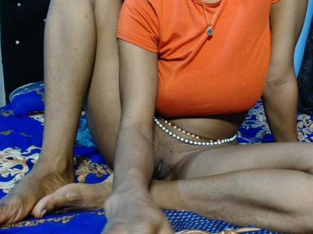 Plumnjuicy live cam on BongaCams
