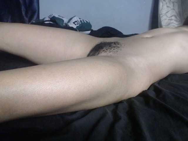 Plumnjuicy live cam on BongaCams