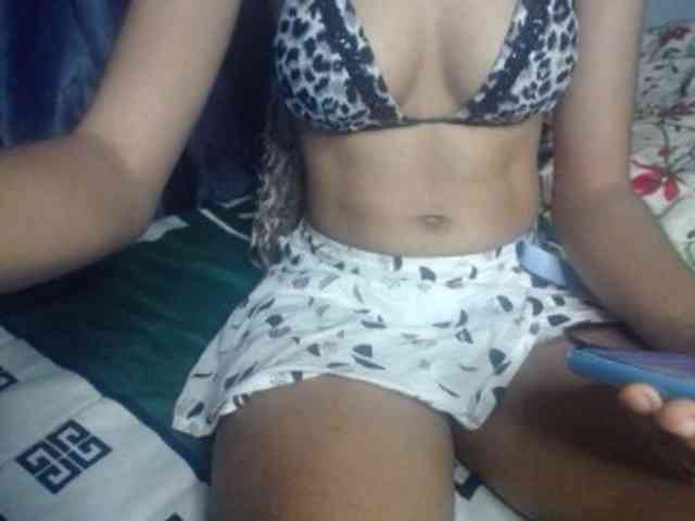 Model: Plumnjuicy