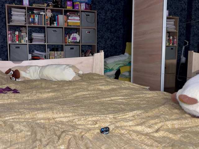 charmingaura1's BongaCams show and profile