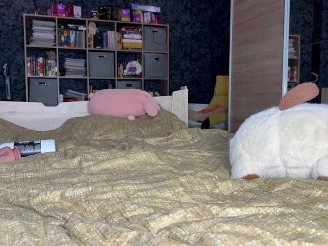 charmingaura1's BongaCams show and profile