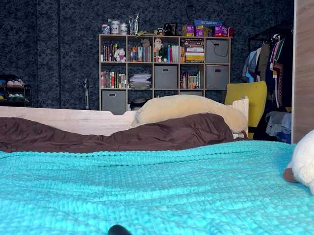 charmingaura1 live cam on BongaCams