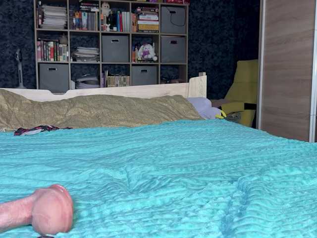 charmingaura1 live cam on BongaCams