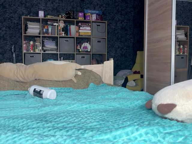 charmingaura1 live cam