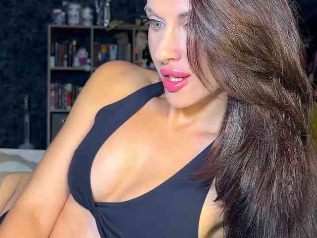 charmingaura1 webcam