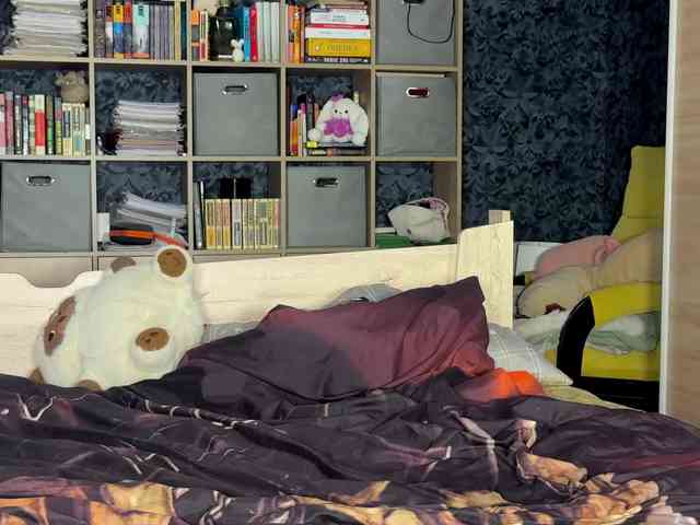 charmingaura1 webcam