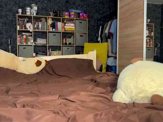 charmingaura1 webcam