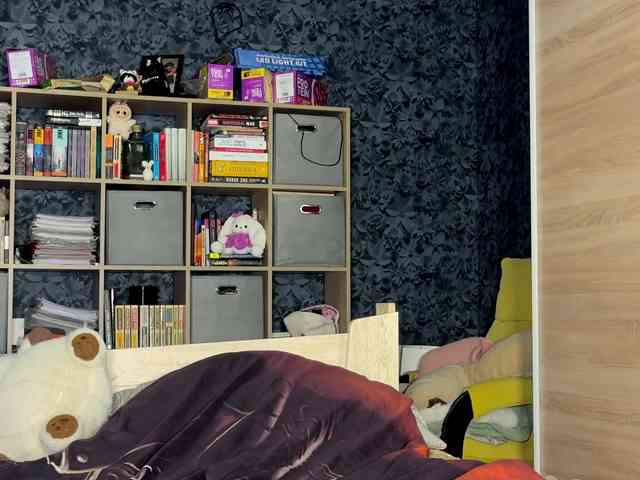 charmingaura1 webcam