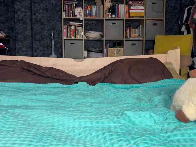 charmingaura1 webcam