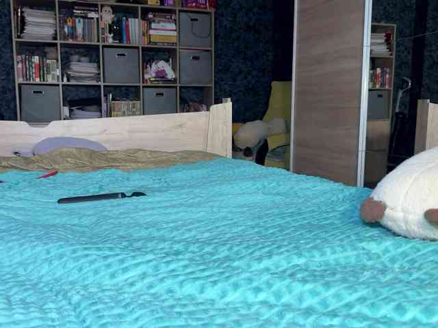 charmingaura1 webcam