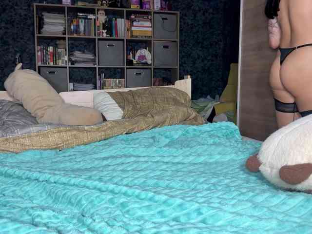 charmingaura1 webcam