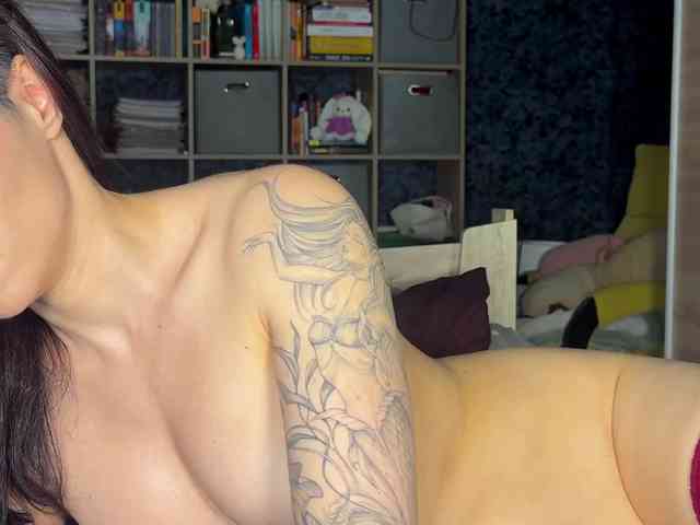 charmingaura1 webcam