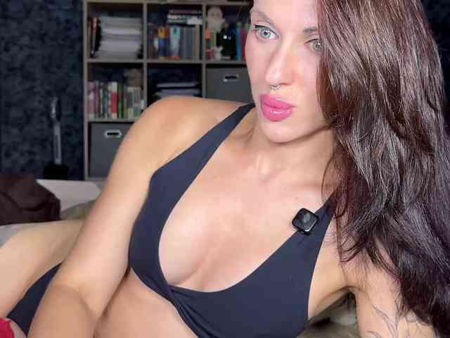 charmingaura1 webcam