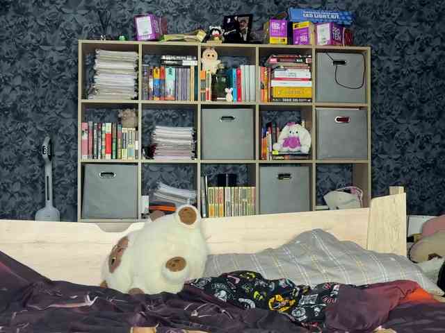 charmingaura1 webcam