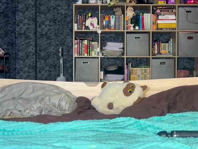 charmingaura1 webcam